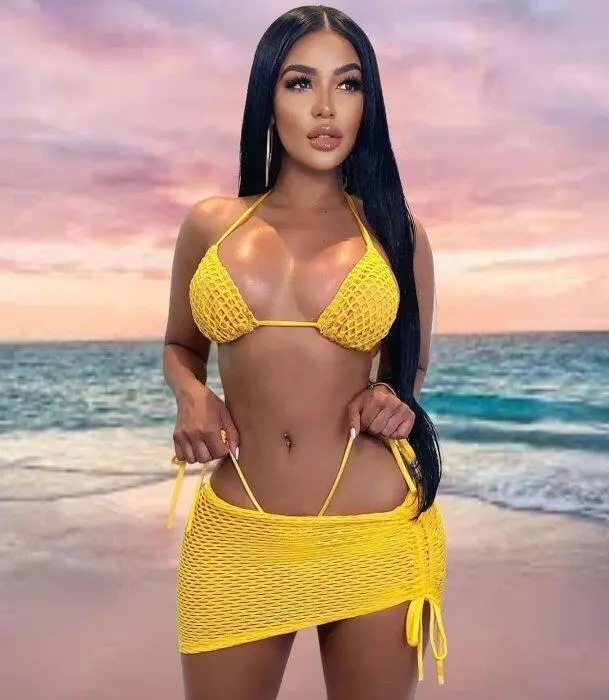 Escort Model Yenifer